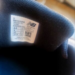 New Balance Black Sneakers